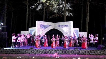 В Термезе состоялась церемония открытия Международного фестиваля искусства бахши. 